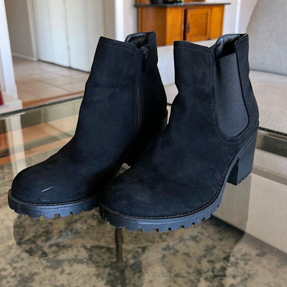 Sun + Stone Cadee Women's Black Ankle Booties‎ Size 7.5 Pull On Casual Boots
